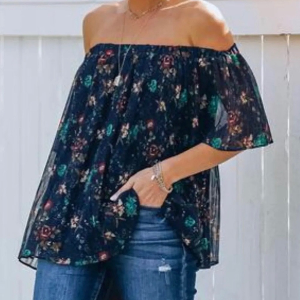 NWT Dance & Marvel Hester Of The Shoulder Plisse Blouse